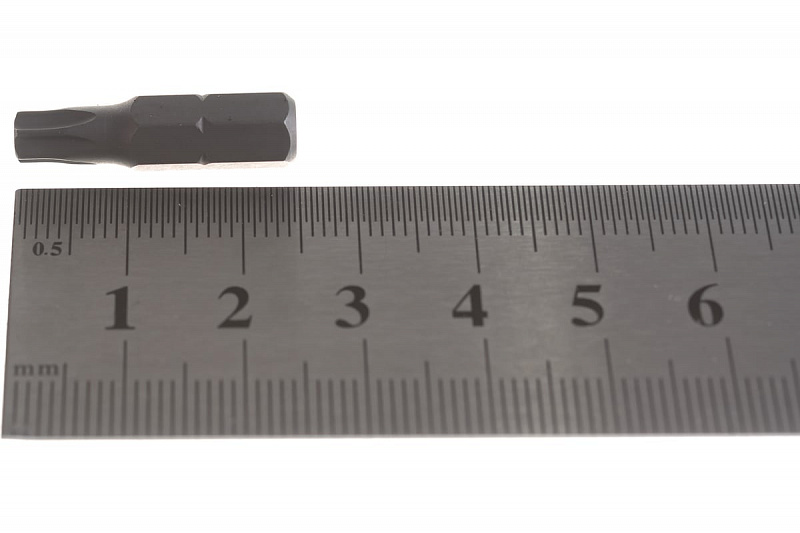 1272527 Бита 1/4" TORX  Т27Н с отверстием L=25мм. FORCE 4