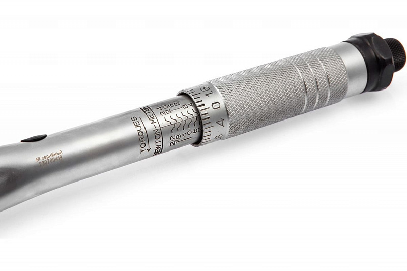 690102 Ключ динамометрический 3/8" 5-25 Nm в кейсе  Дело техники  3