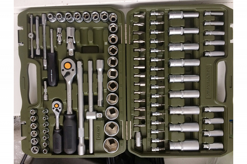 620794 Набор инструмента 1/4" & 1/2"  94пр. Дело техники 13