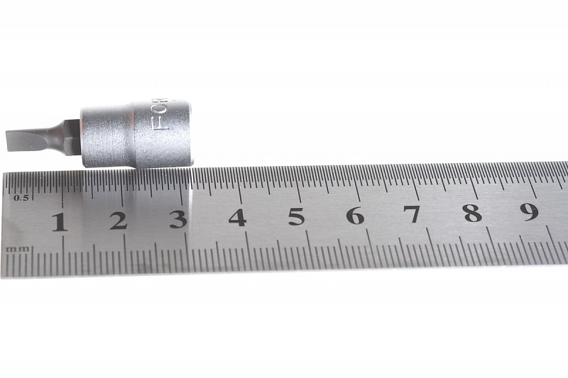 3233204 Головка 1/4'' со вставкой шлиц SL0.8x4мм. L=32мм. FORCE 3