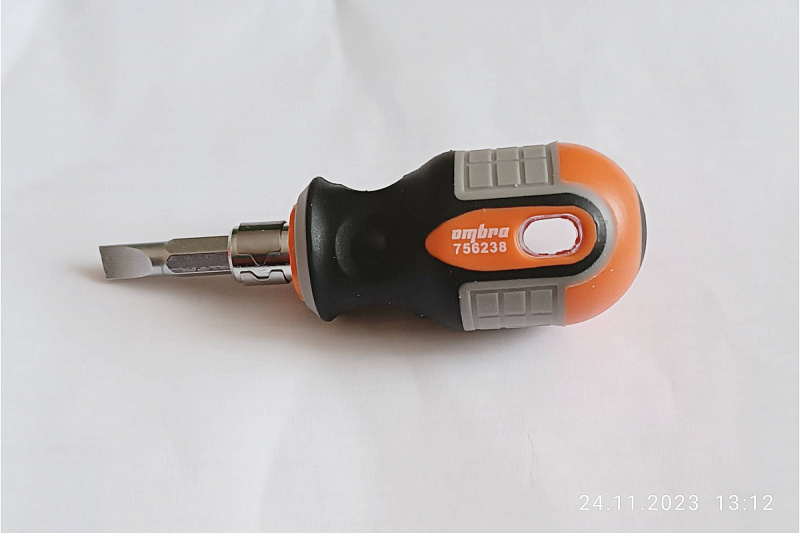 756238 Отвертка стержневая двусторонняя ROUND GRIP, PH2, SL6x38мм. OMBRA 7