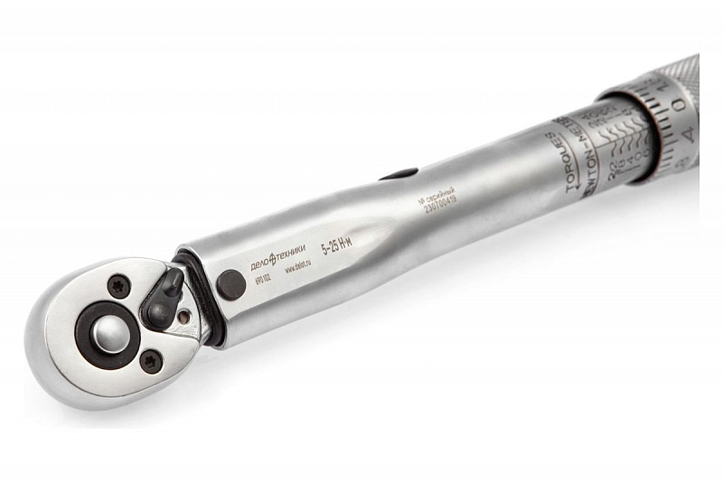 690102 Ключ динамометрический 3/8" 5-25 Nm в кейсе  Дело техники  2
